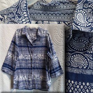 Blue & White Geometric Bandana Print Button-Down Top 3/4 Sleeve Size LG  (T-211)